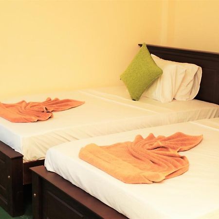 Odani Villa Уелигама Екстериор снимка